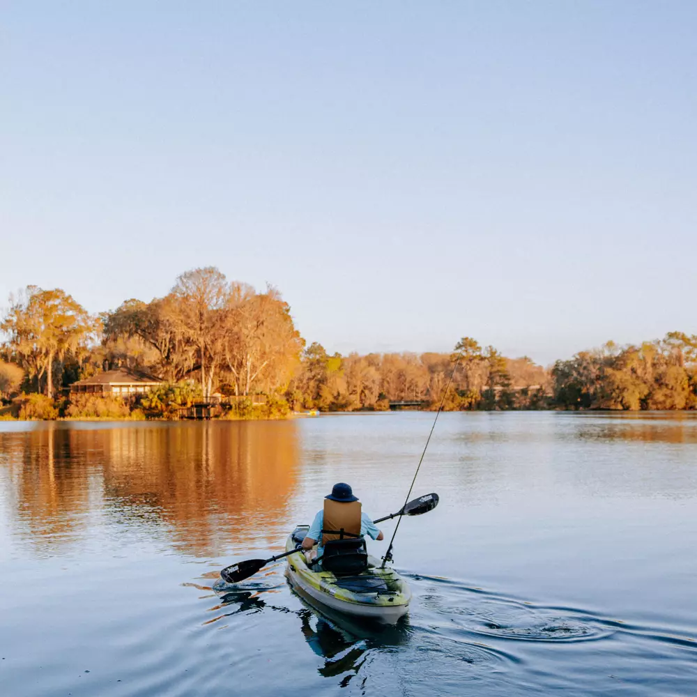 PELICAN - Sentry 120X Angler Fishing Kayak - Grey - KWF12P103-00 - LIFE STYLE 2