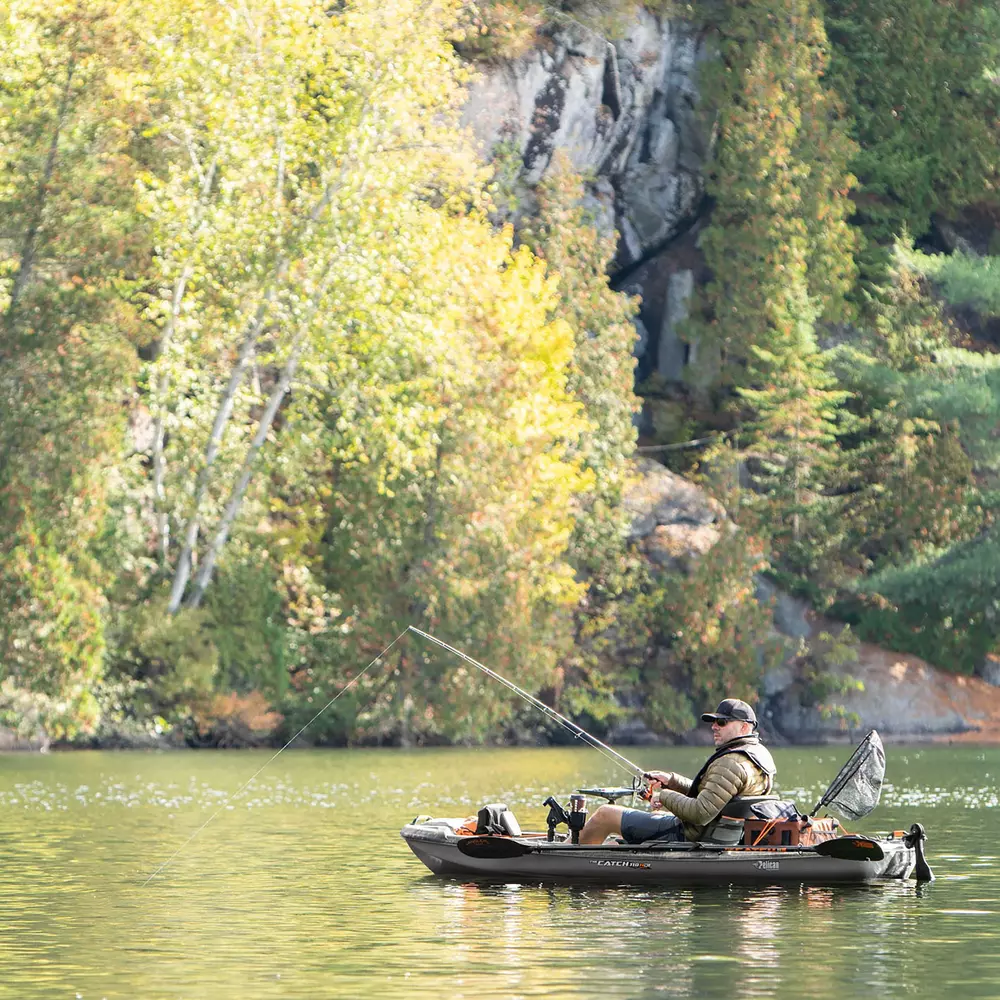 PELICAN - Catch 110HDII Fishing Kayak - Grey - KRP11P104-00 - LIFE STYLE 1