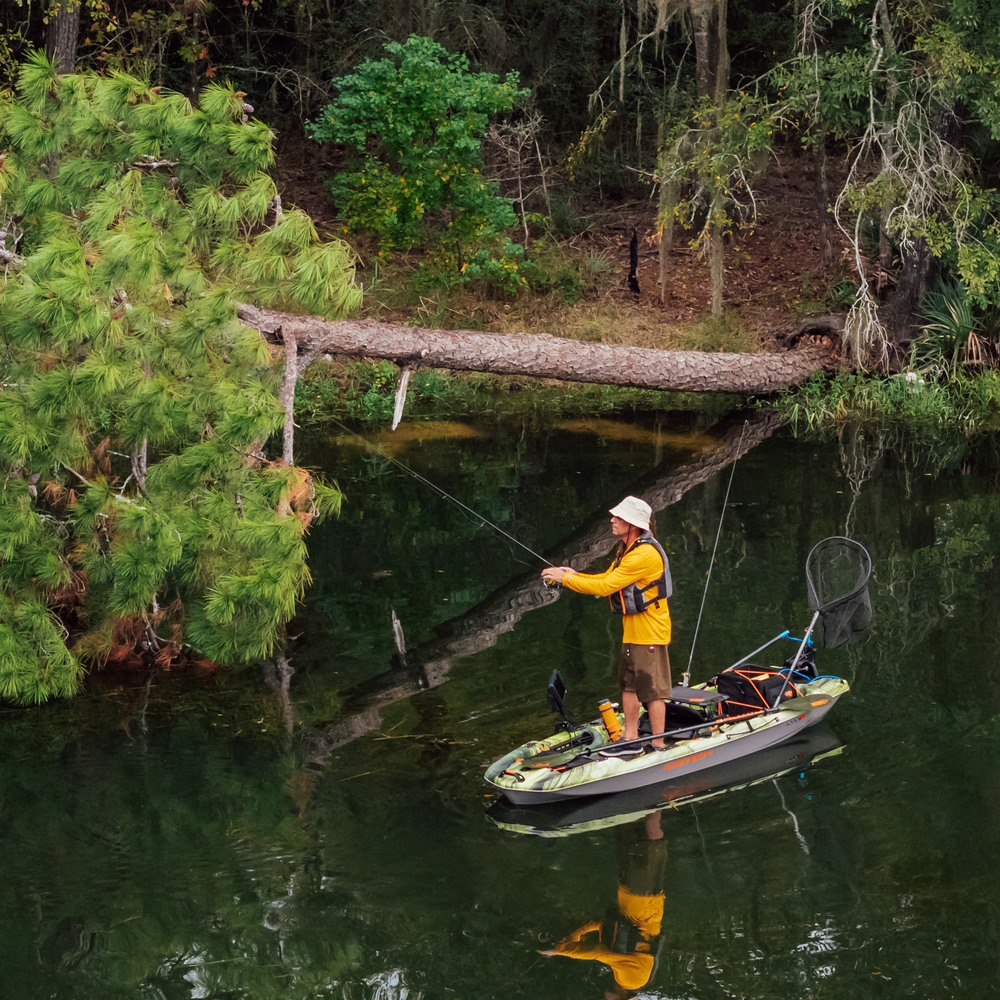 PELICAN - Catch Mode 110 TR Fishing Kayak - Grey - MIF11P204-00 - LIFE STYLE 2