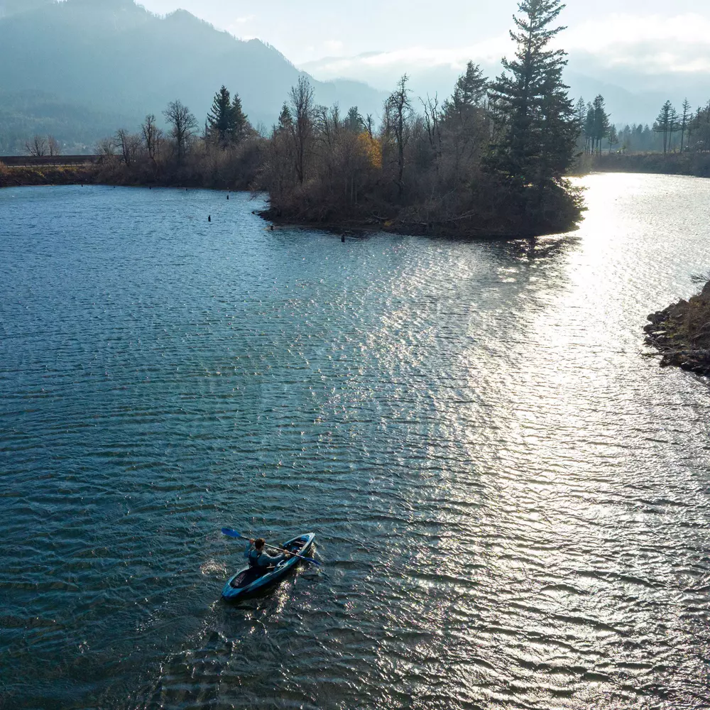 PELICAN - PEAK 100X Recreational Kayak - Grey - MKL10P805-00 - LIFE STYLE 2