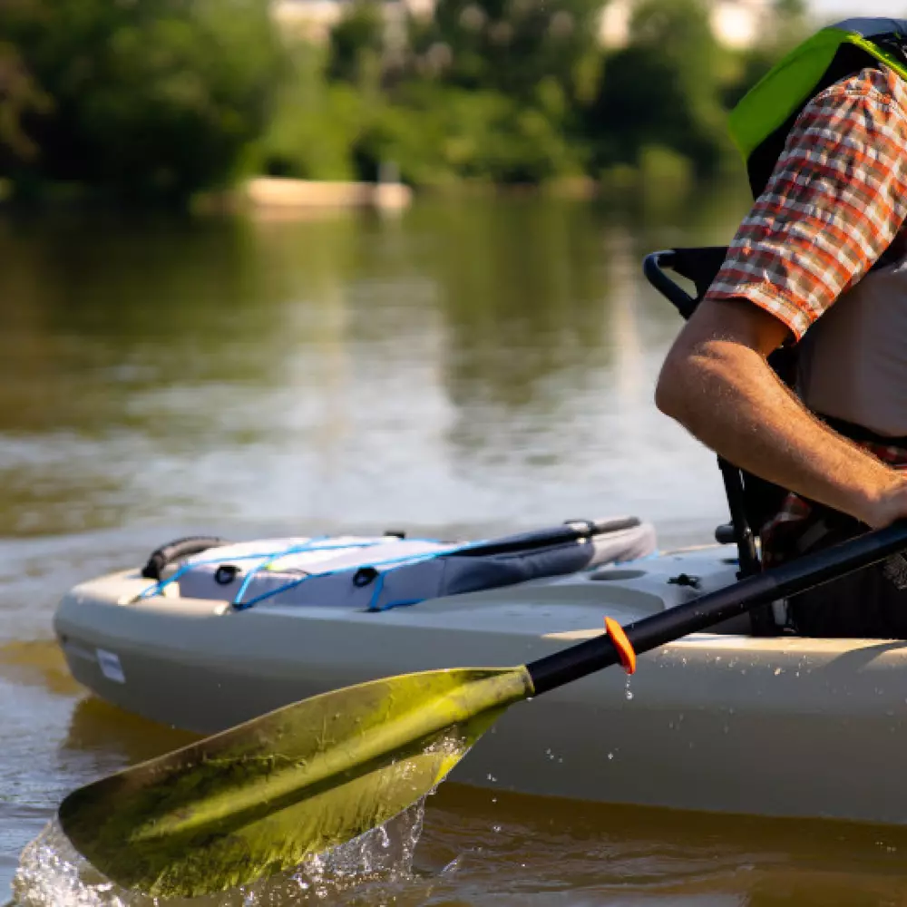 PERCEPTION - Pescador Fishing Kayak Paddle - Green - 8080005 - LIFE STYLE 1