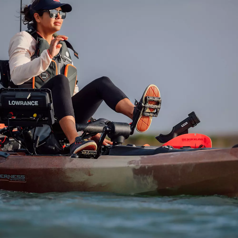 WILDERNESS SYSTEMS - RECON 120 HD Fishing Kayak with AirPro ACES seat - Brown - 9751094203 - LIFE STYLE 3