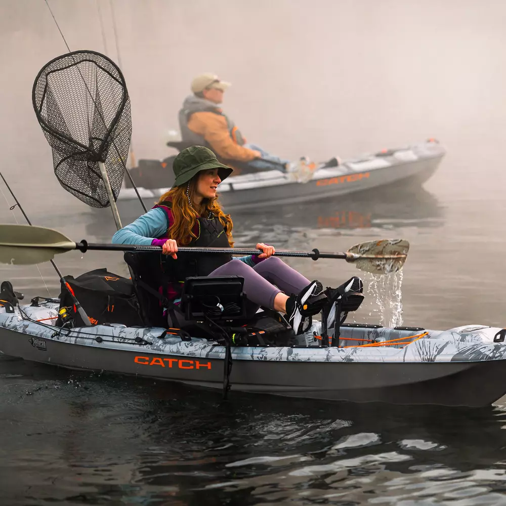 PELICAN - Catch 110HDII Fishing Kayak - Grey - KRP11P104-00 - LIFE STYLE 3